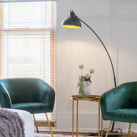 Walk/ Bike Everywhere From This Historic Chic Studio